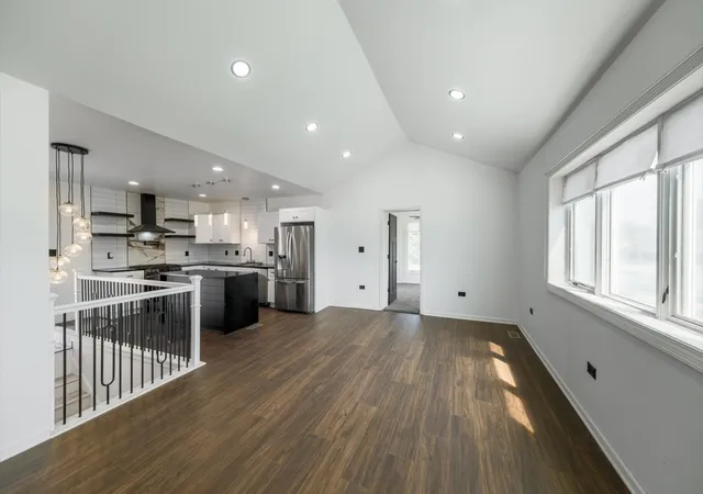 Photo 2 of Single family home for sale at 1300 Washington St, Chicago Heights, IL 60411 | MLS# 12782210 | Listing updated on 2026-10-09