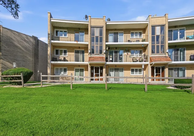 Photo 1 of Condo for sale at 9510 S 86th Avenue #305, Hickory Hills, IL 60457 | MLS# 12782229 | Listing updated on 2026-10-10