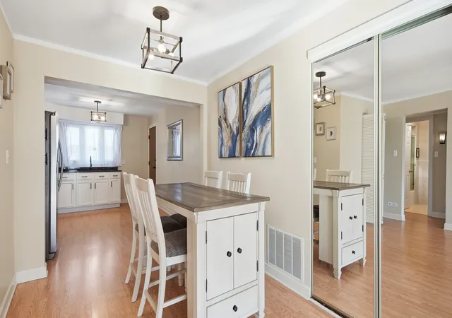 Photo 4 of Condo for sale at 9510 S 86th Avenue #305, Hickory Hills, IL 60457 | MLS# 12782229 | Listing updated on 2026-10-10
