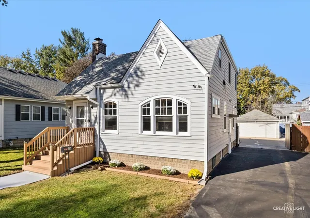 Single family home for sale at 907 W Galena Blvd, Aurora, IL 60506 | MLS# 12782230