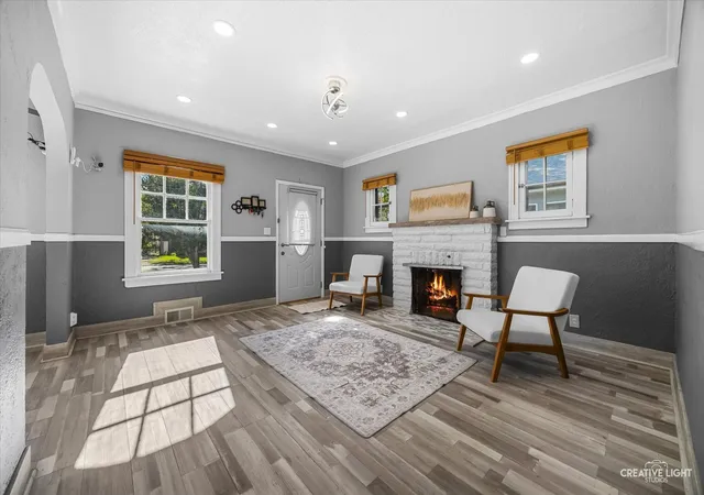 Photo 1 of Single family home for sale at 907 W Galena Blvd, Aurora, IL 60506 | MLS# 12782230 | Listing updated on 2026-10-22