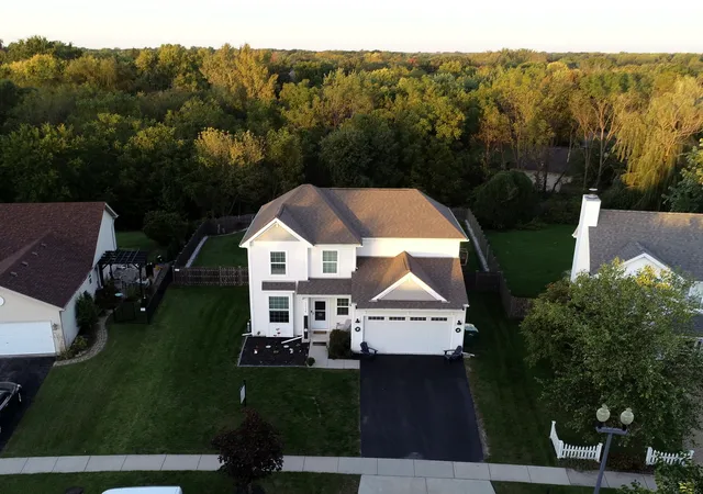 Photo 3 of Single family home for sale at 1234 Callaway Dr N, Shorewood, IL 60404 | MLS# 12782238 | Listing updated on 2026-10-10