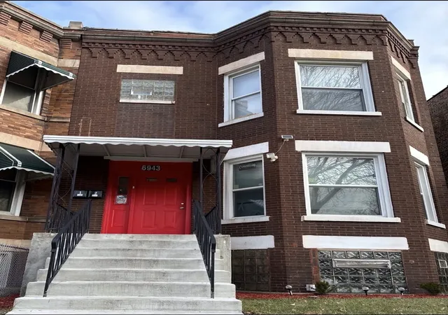 Multi family home for sale at 6943 S King Dr, Chicago, IL 60637 | MLS# 12782244