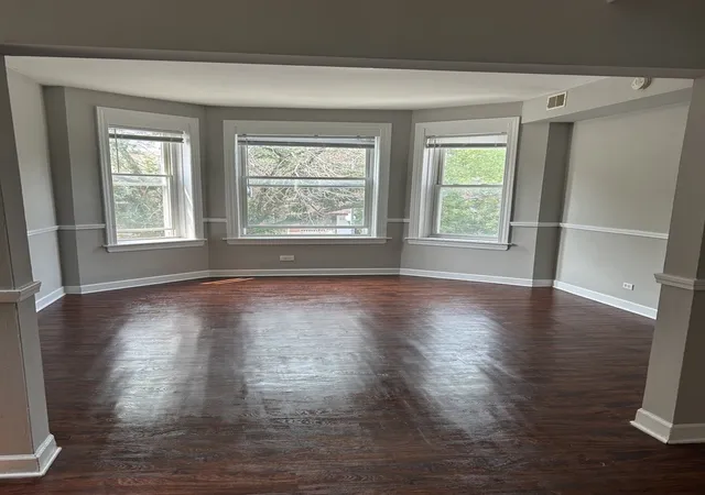 Listing Photo 4 - Condo for sale in building located at 6943 S King Dr, Chicago, IL 60637
