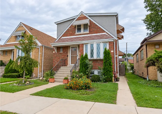 Photo 2 of Single family home for sale at 5155 S Kenneth Ave, Chicago, IL 60632 | MLS# 12782277 | Listing updated on 2026-10-10