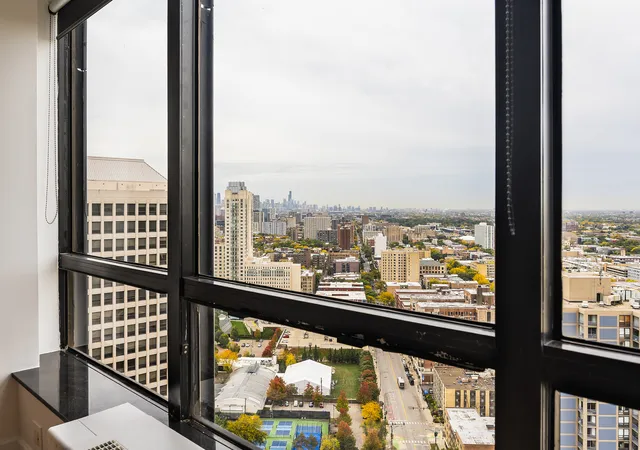 Photo 2 of Condo for sale at 5415 N Sheridan Rd #3514, Chicago, IL 60640 | MLS# 12782278 | Listing updated on 2026-10-10
