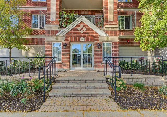 Listing Photo 1 - Condo for sale in building located at 124 W Colfax St, Palatine, IL 60067 - Unit #208