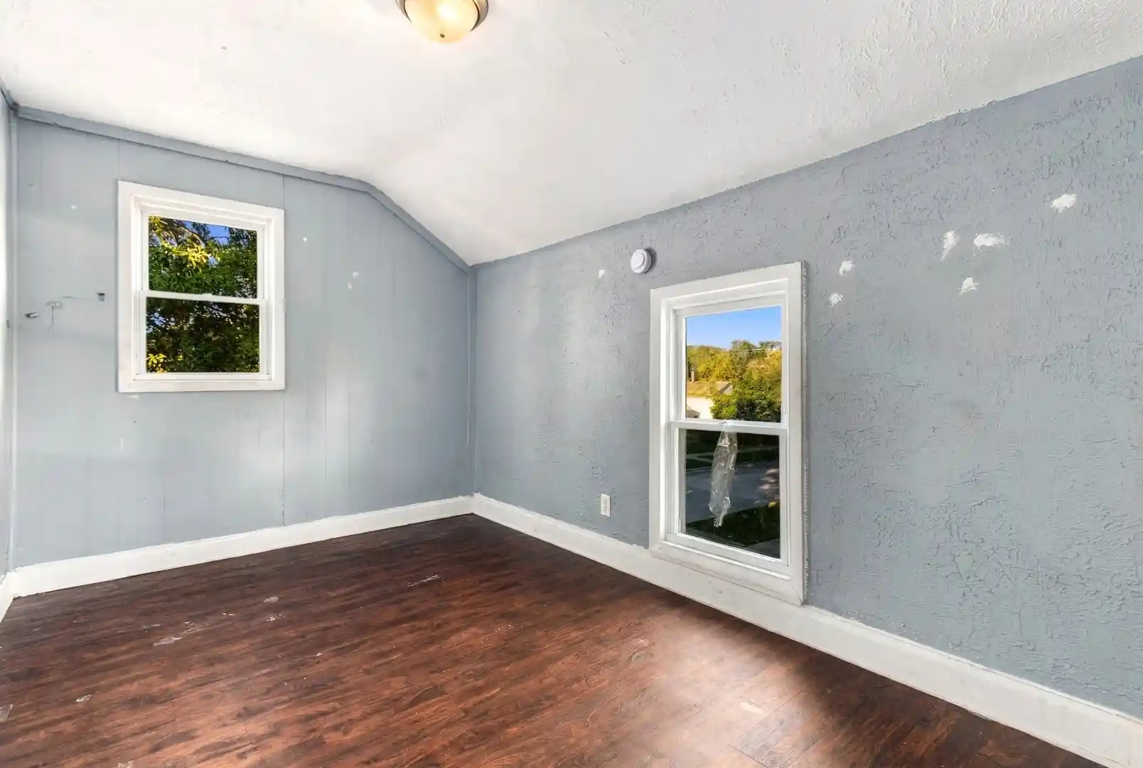 Listing Photo 2 - Condo for sale in 412 Oneida St located at 412 Oneida St, Joliet, IL 60435 - Unit 412 Oneida St