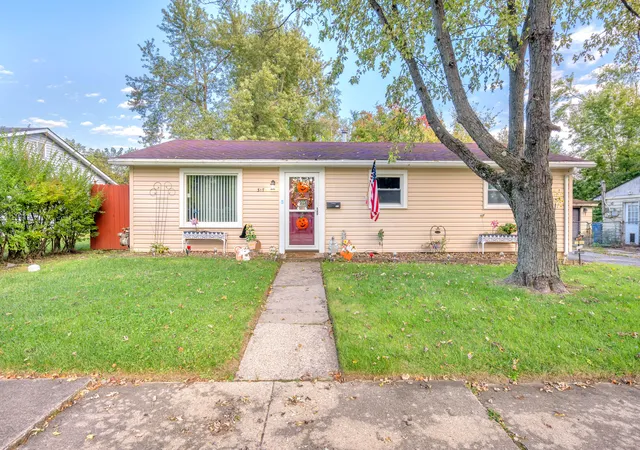 Photo 1 of Single family home for sale at 317 Dorsetshire Dr, Steger, IL 60475 | MLS# 12782393 | Listing updated on 2026-10-10