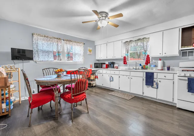 Photo 4 of Single family home for sale at 317 Dorsetshire Dr, Steger, IL 60475 | MLS# 12782393 | Listing updated on 2026-10-10