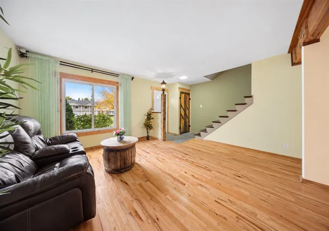 Photo 2 of Townhouse for sale at 439 Mallview Ln, Bolingbrook, IL 60440 | MLS# 12782402 | Listing updated on 2026-10-22
