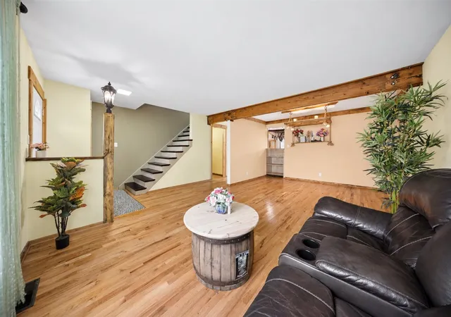 Photo 3 of Townhouse for sale at 439 Mallview Ln, Bolingbrook, IL 60440 | MLS# 12782402 | Listing updated on 2026-10-22
