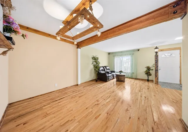 Photo 3 of Townhouse for sale at 439 Mallview Ln, Bolingbrook, IL 60440 | MLS# 12782402 | Listing updated on 2026-10-22