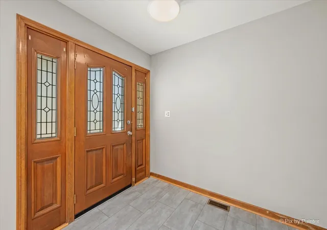 Photo 3 of Single family home for sale at 1305 Sequoia Rd, Naperville, IL 60540 | MLS# 12782443 | Listing updated on 2026-10-10