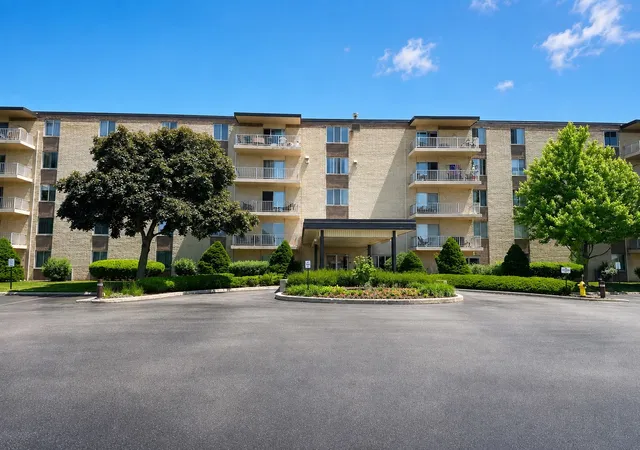 Condo for sale at 110 W Butterfield Rd #402S, Elmhurst, IL 60126 | MLS# 12782444 | Listing updated on 2026-10-21