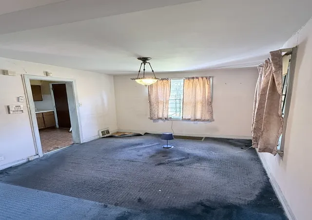 Photo 3 of Townhouse for sale at 8503 S Saint Lawrence Ave, Chicago, IL 60619 | MLS# 12782462 | Listing updated on 2026-10-19
