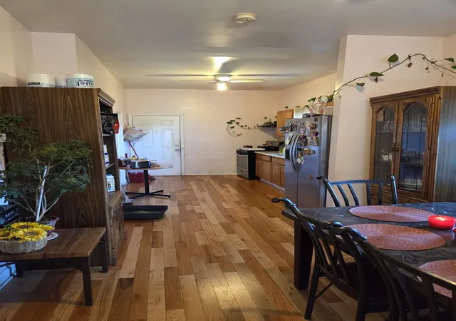 Listing Photo 5 - Condo for sale in building located at 7411 S Racine Ave, Chicago, IL 60636