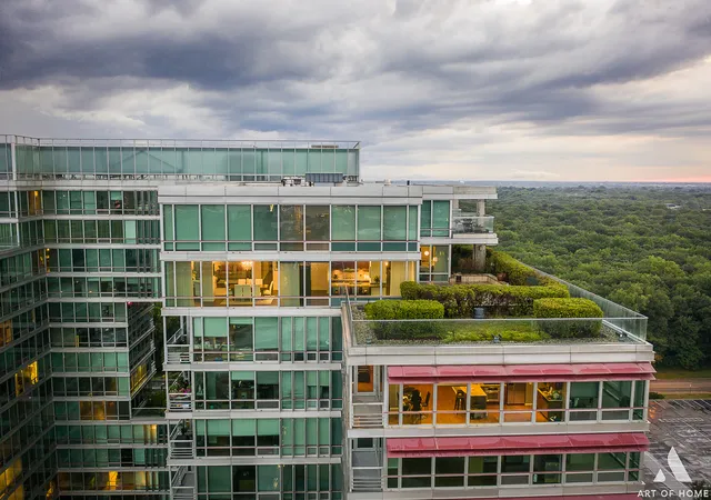 Photo 2 of Condo for sale at 9725 Woods Dr #1913, Skokie, IL 60077 | MLS# 12782480 | Listing updated on 2026-10-20