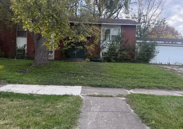Photo 1 of Single family home for sale at 962 Central Ave, Matteson, IL 60443 | MLS# 12782501 | Listing updated on 2026-10-10