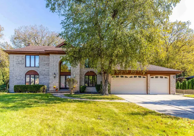 Single family home for sale at 207 Linden Rd S, Prospect Heights, IL 60070 | MLS# 12782508