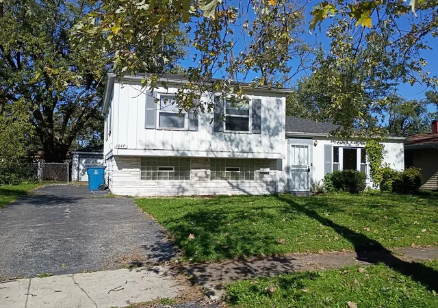 Photo 2 of Single family home for sale at 1847 Reichert Ave, Chicago Heights, IL 60411 | MLS# 12782531 | Listing updated on 2026-10-10