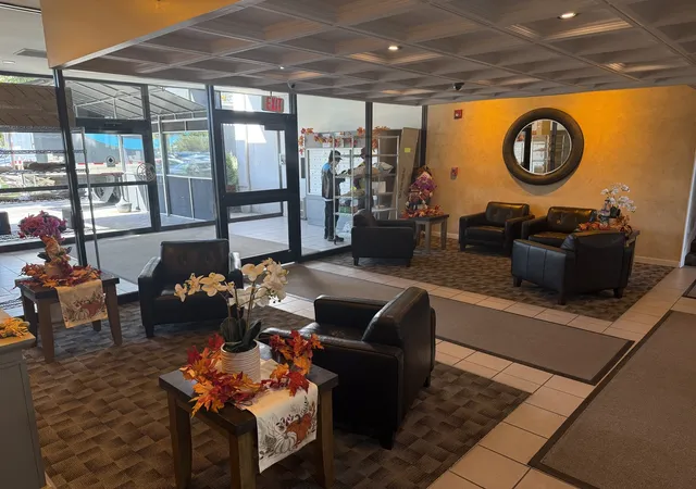 Photo 2 of Condo for sale at 2005 S Finley Rd #109, Lombard, IL 60148 | MLS# 12782532 | Listing updated on 2026-10-30