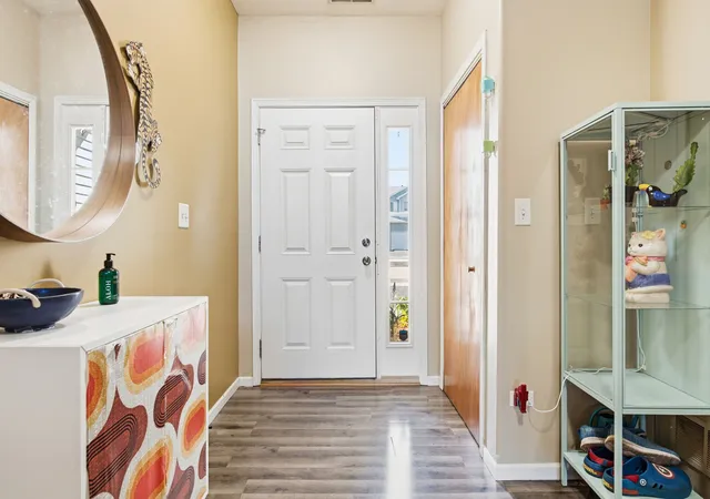 Photo 3 of Townhouse for sale at 1956 Waters Edge Dr, Minooka, IL 60447 | MLS# 12782586 | Listing updated on 2026-10-21