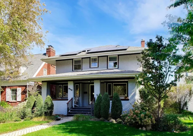 Photo 1 of Single family home for sale at 810 N Kenilworth Ave, Oak Park, IL 60302 | MLS# 12782593 | Listing updated on 2026-10-20