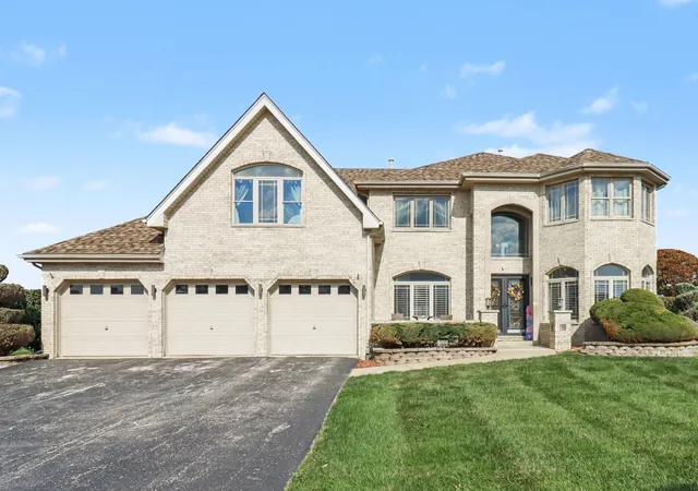 Single family home for sale at 6060 Alessandra Dr, Matteson, IL 60443 | MLS# 12782618