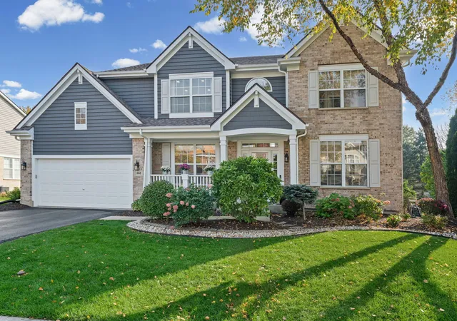 Photo 3 of Single family home for sale at 668 Sycamore St, Vernon Hills, IL 60061 | MLS# 12782626 | Listing updated on 2026-10-29