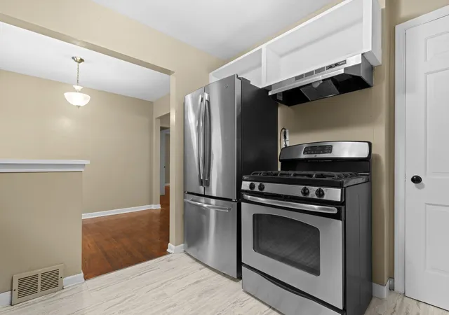 Photo 4 of Single family home for sale at 2911 18th Avenue, Rockford, IL 61108 | MLS# 12782628 | Listing updated on 2026-10-16