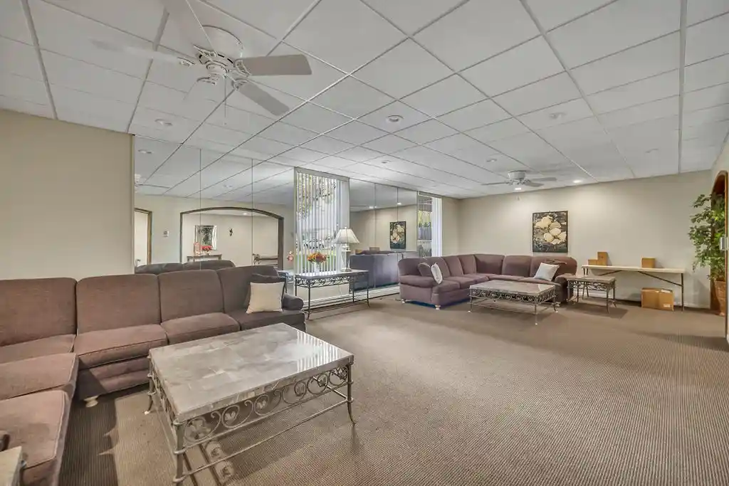Listing Photo 2 - Condo for sale in 1331 S Finley Rd located at 1331 S Finley Rd, Lombard, IL 60148 - Unit #212