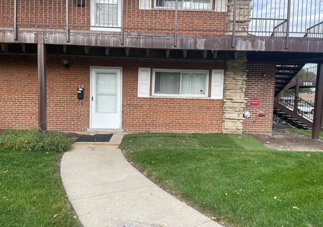 Photo 1 of Condo for sale at 1480 S Busse Rd #1F, Mount Prospect, IL 60056 | MLS# 12782647 | Listing updated on 2026-10-20