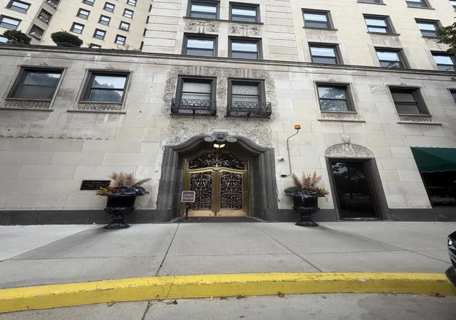 Photo 1 of Condo for sale at 2000 N Lincoln Park W #911, Chicago, IL 60614 | MLS# 12782653 | Listing updated on 2026-10-11