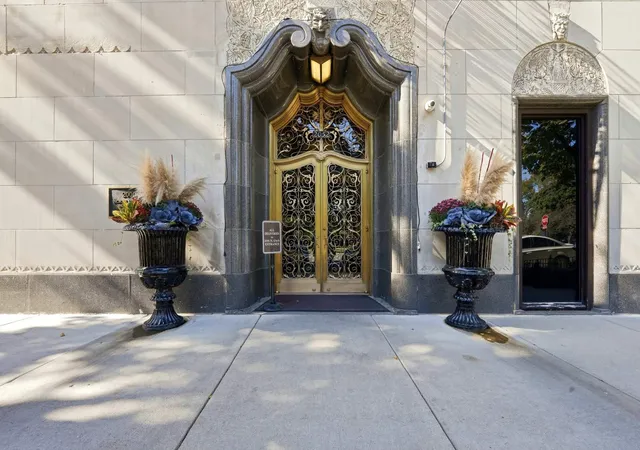 Condo for sale at 2000 N Lincoln Park W #911, Chicago, IL 60614 | MLS# 12782653