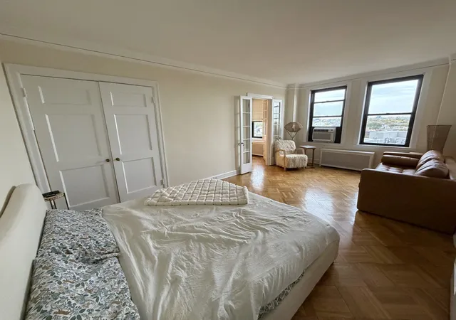 Photo 3 of Condo for sale at 2000 N Lincoln Park W #911, Chicago, IL 60614 | MLS# 12782653 | Listing updated on 2026-10-11