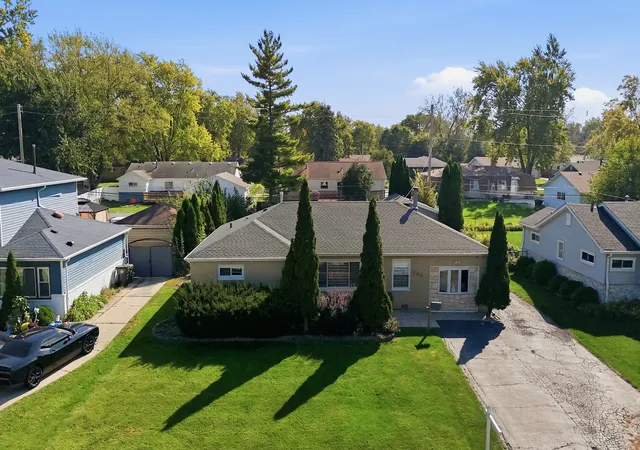 Single family home for sale at 665 Illinois Blvd, Hoffman Estates, IL 60169 | MLS# 12782687