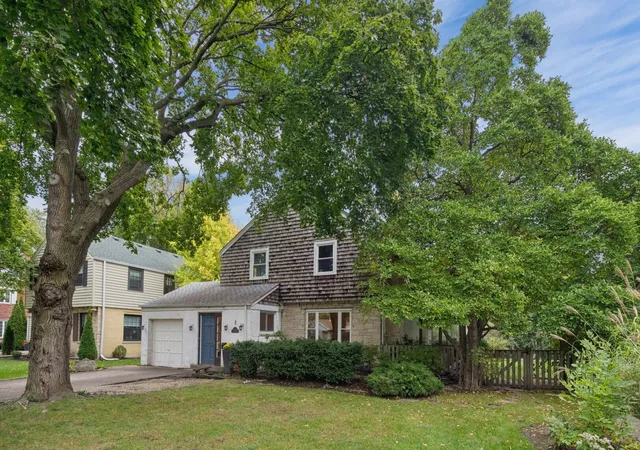 Photo 1 of Single family home for sale at 9421 Crawford Ave, Evanston, IL 60203 | MLS# 12782730 | Listing updated on 2026-10-22
