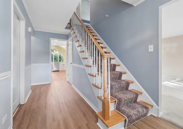 Photo 1 of Single family home for sale at 1240 Heather Hl Crst, Flossmoor, IL 60422 | MLS# 12782749 | Listing updated on 2026-10-28