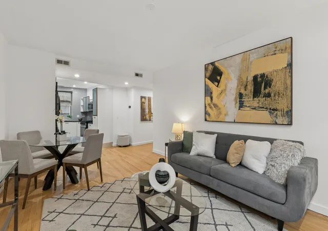 Listing Photo 5 - Condo for sale in building located at 136 Clyde Ave, Evanston, IL 60202 - Unit #2S