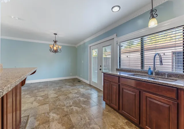Photo 4 of Townhouse for sale at 1174 San Simeon Dr, Hanover Park, IL 60133 | MLS# 12782791 | Listing updated on 2026-10-21