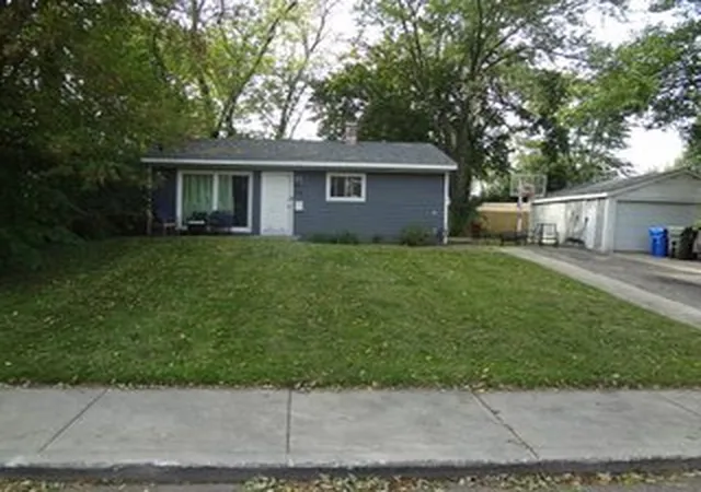 Single family home for sale at 118 Hickory Dr, Carpentersville, IL 60110 | MLS# 12782797