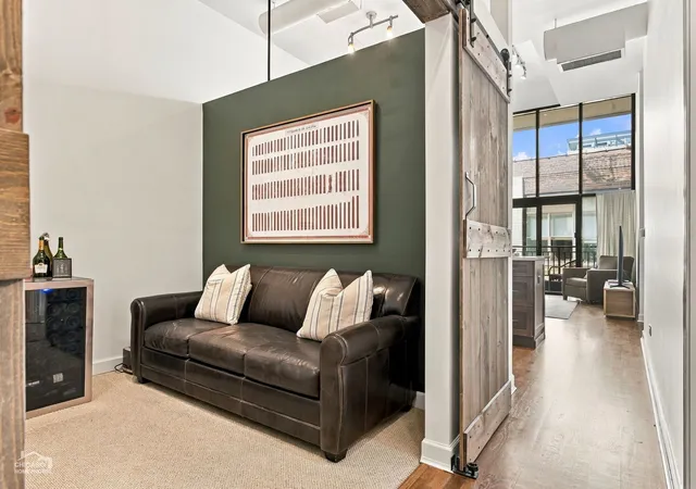 Photo 3 of Condo for sale at 400 W Ontario St #707, Chicago, IL 60654 | MLS# 12782804 | Listing updated on 2026-10-21