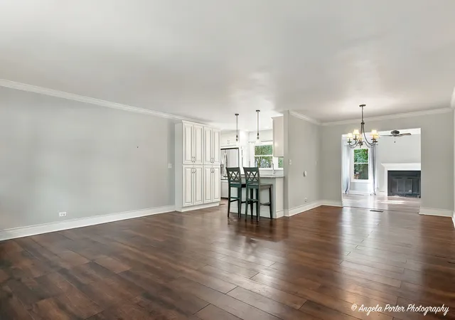 Photo 3 of Single family home for sale at 292 Indian Hl Dr, Buffalo Grove, IL 60089 | MLS# 12782806 | Listing updated on 2026-10-22