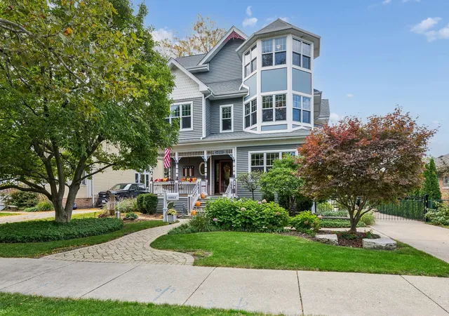 Single family home for sale at 6883 W Hobart Ave, Chicago, IL 60631 | MLS# 12782814