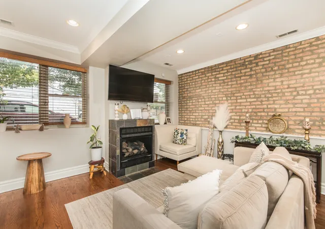 Photo 3 of Condo for sale at 1951 N Monticello Ave #G, Chicago, IL 60647 | MLS# 12782838 | Listing updated on 2026-10-20