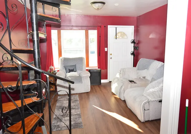 Photo 3 of Single family home for sale at 427 Bellwood Ave, Hillside, IL 60162 | MLS# 12782857 | Listing updated on 2026-10-20