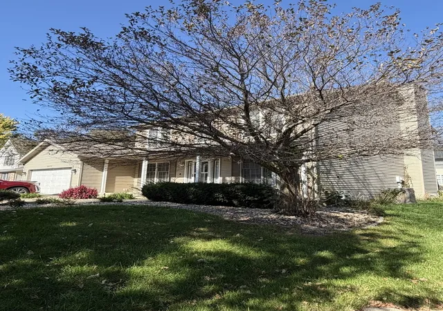 Photo 2 of Single family home for sale at 3506 E Oakland Ave, Bloomington, IL 61704 | MLS# 12782861 | Listing updated on 2026-10-22