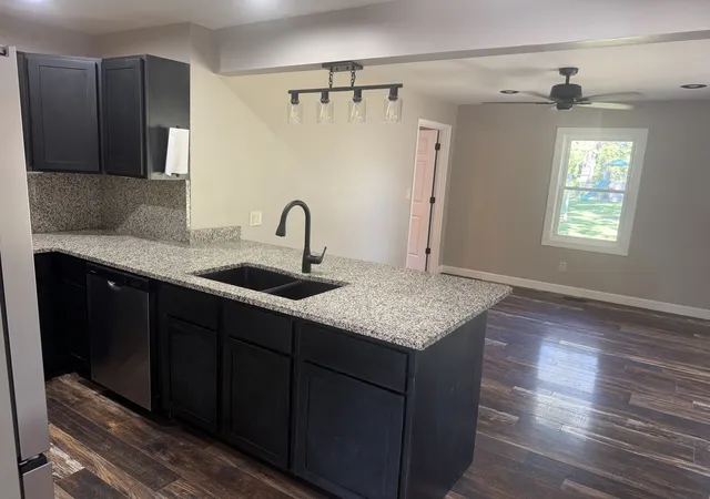 Photo 1 of Single family home for sale at 1527 Monroe St S, Quincy, IL 62301 | MLS# 12782877 | Listing updated on 2026-10-22