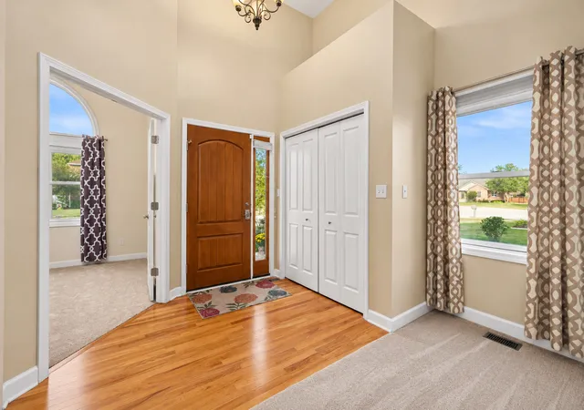 Photo 2 of Single family home for sale at 1716 Kingtree Dr, Morris, IL 60450 | MLS# 12782891 | Listing updated on 2026-10-18